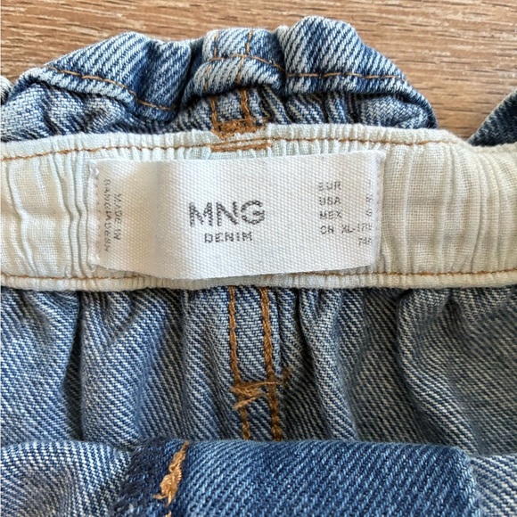 Mango MNG Blue Denim Mini skirt size medium paper bag waist elastic waist - Picture 2 of 5